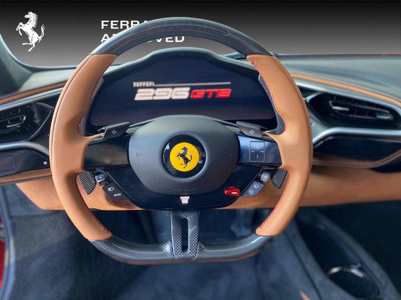 Foto Ferrari 296 8